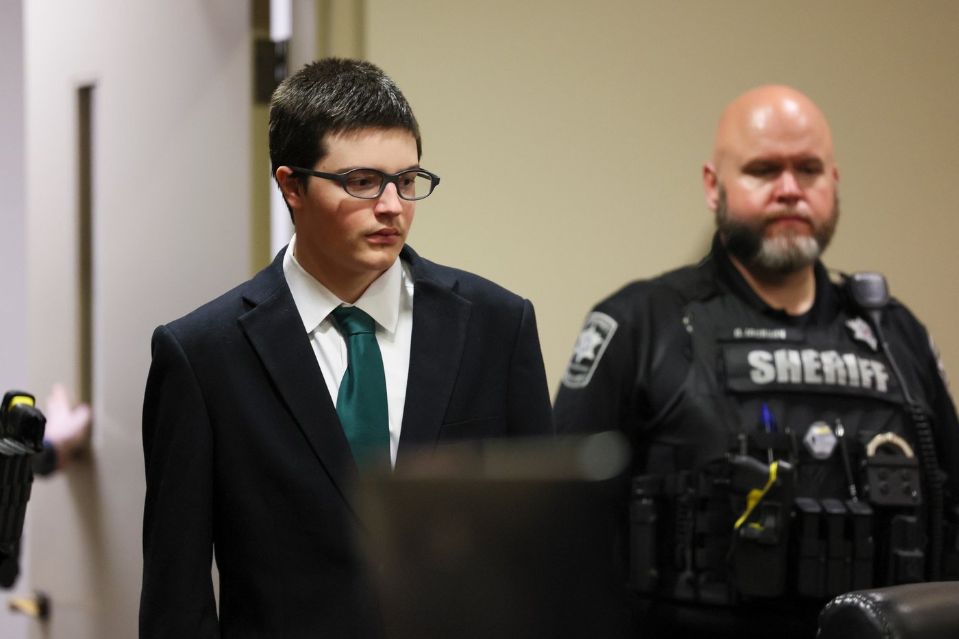 Georgia school shooter had a chaotic childhood and was fixated on mass killings, psychologist says | iNFOnews.ca Georgia school shooter had a chaotic childhood and was fixated on mass killings, psychologist says | iNFOnews.ca