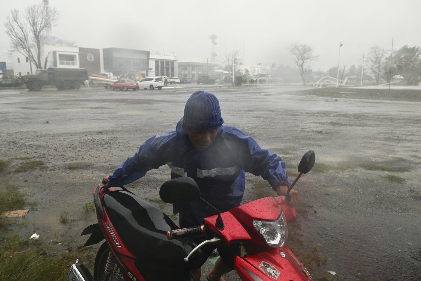 Typhoon Usagi wreaks more damage and misery in Philippines as yet another storm looms | iNFOnews.ca