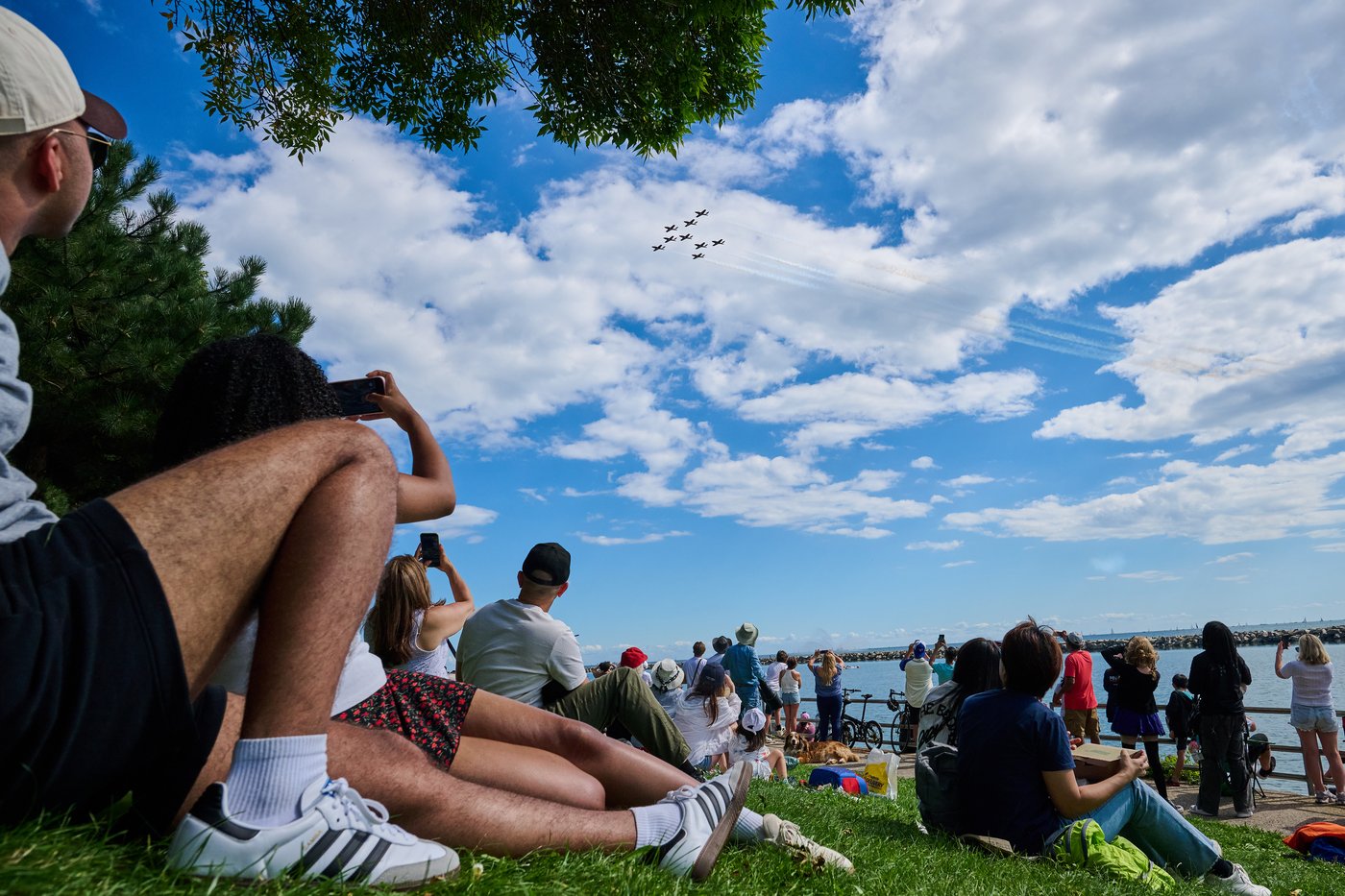 Last Snowbirds shows in Toronto until 2030s whoosh over Lake Ontario | iNFOnews.ca Last Snowbirds shows in Toronto until 2030s whoosh over Lake Ontario | iNFOnews.ca