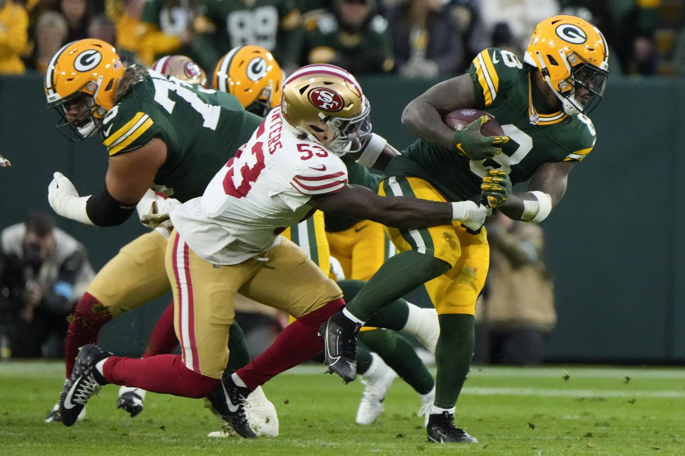 Josh Jacobs runs for 3 TDs as Packers roll past short-handed 49ers 38-10 | iNFOnews.ca Josh Jacobs runs for 3 TDs as Packers roll past short-handed 49ers 38-10 | iNFOnews.ca