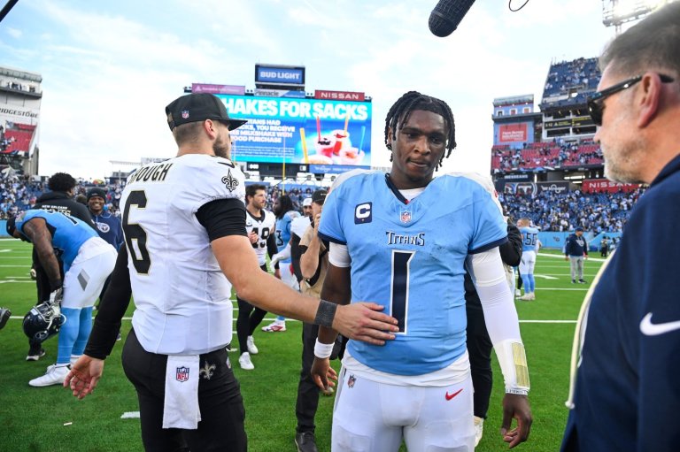 Tyler Shough rallies the Saints with a big second half to beat the Titans 34-26 | iNFOnews.ca