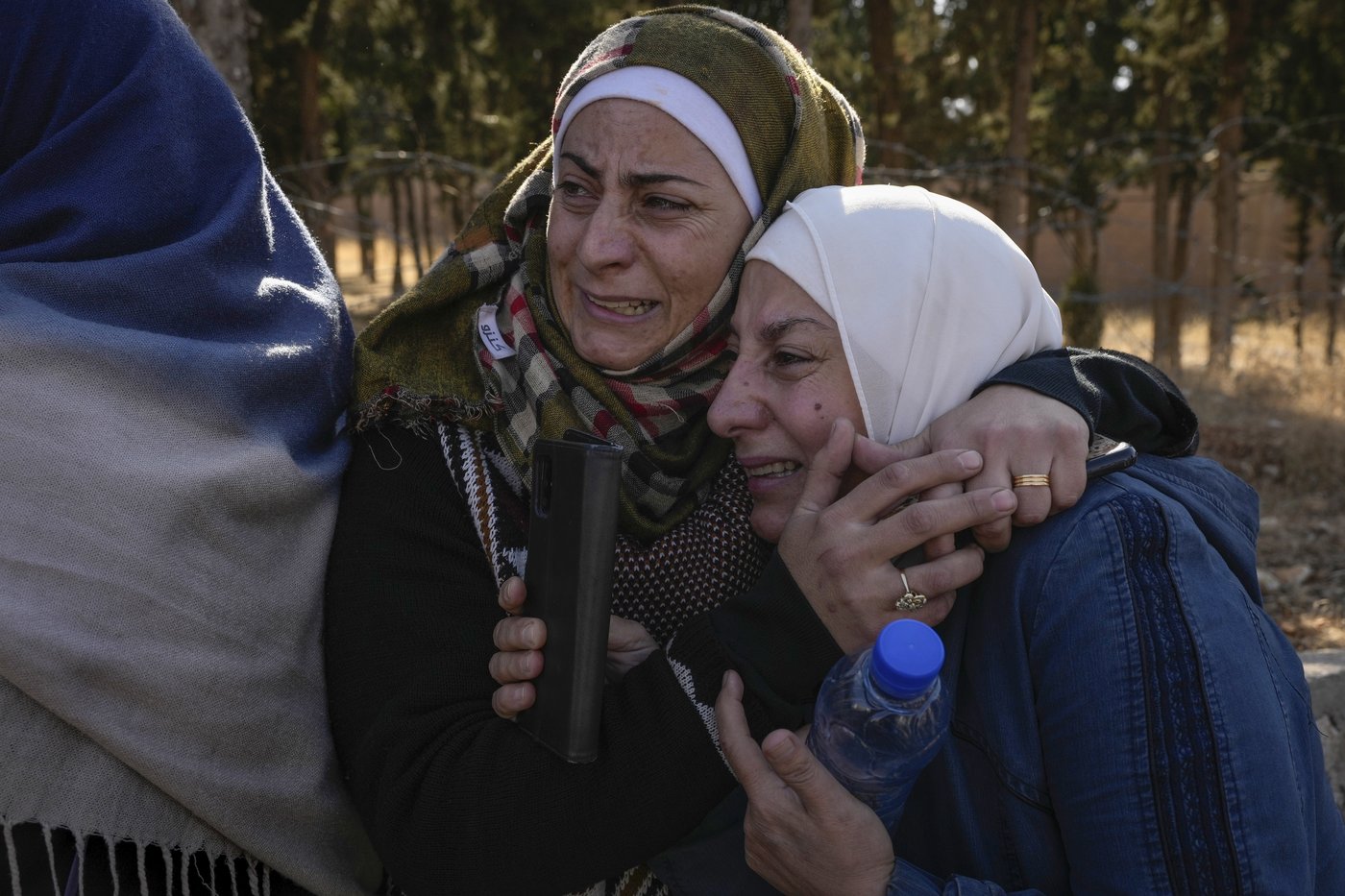 Thousands scour Syria's most horrific prison but find no sign of their loved ones | iNFOnews.ca