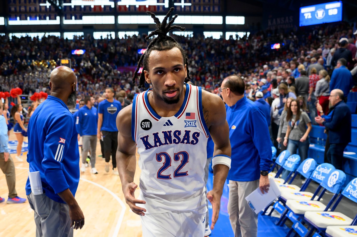 Kansas freshman Darryn Peterson misses matchup against No. 1 Arizona due to flu-like symptoms | iNFOnews.ca