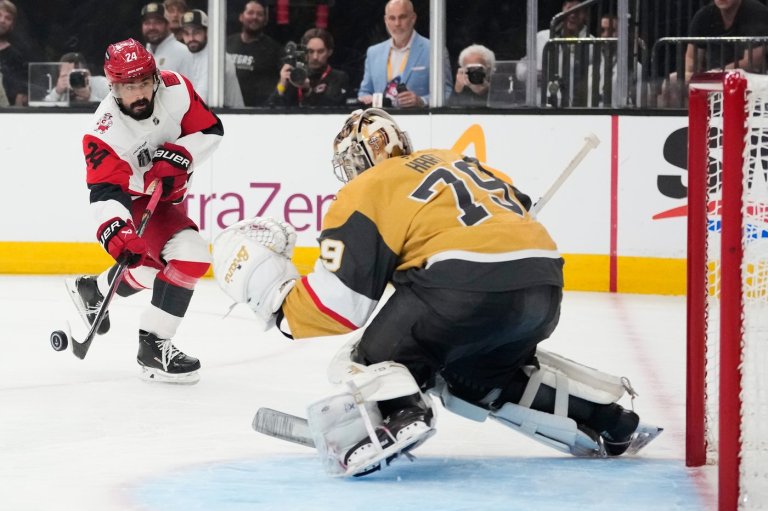 Carolina Hurricanes forward Seth Jarvis sheds no-contact jersey in recovery from shoulder surgery | iNFOnews.ca