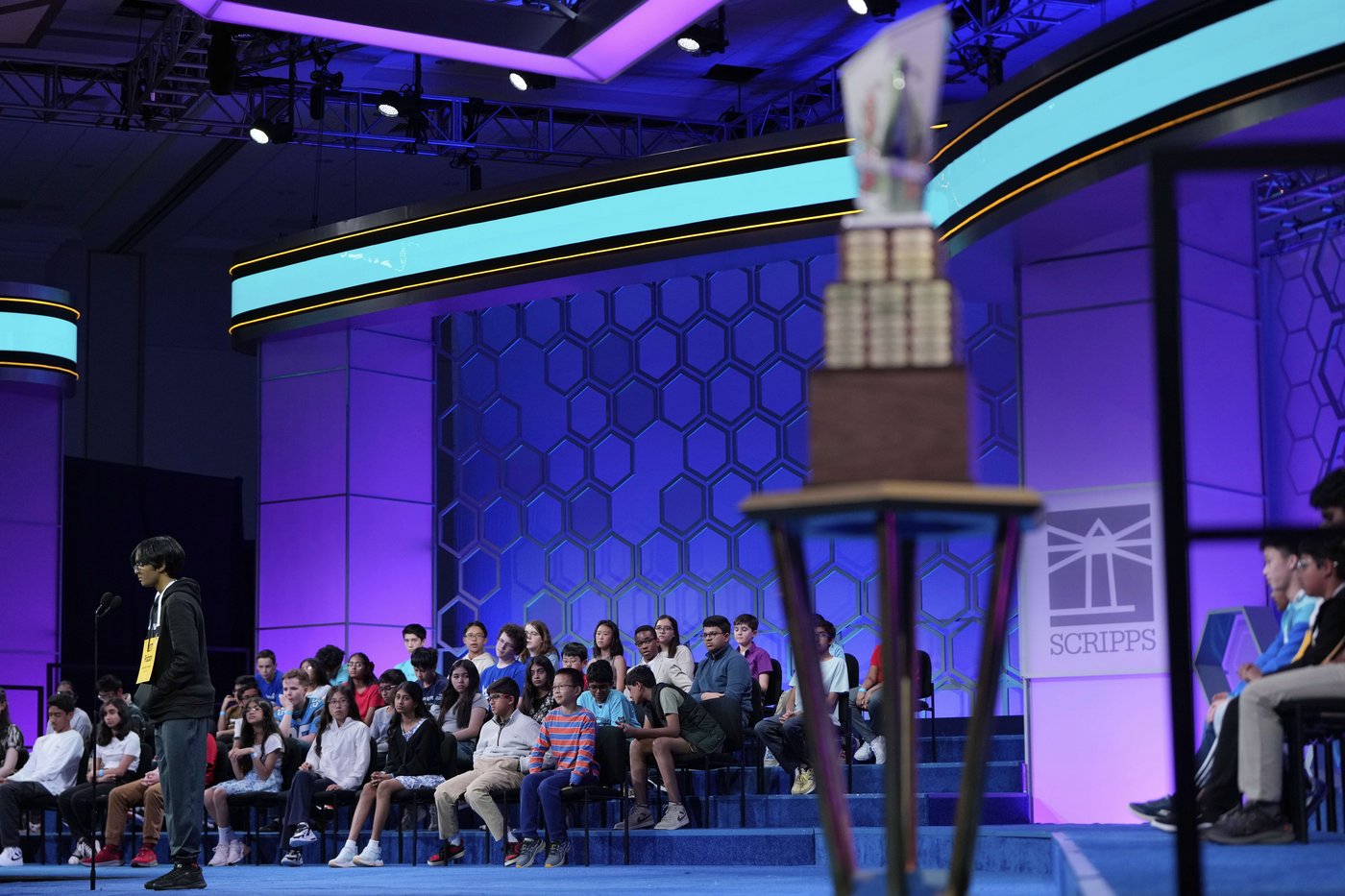 Faizan Zaki overcomes a shocking, self-inflicted flub and wins the Scripps National Spelling Bee | iNFOnews.ca
