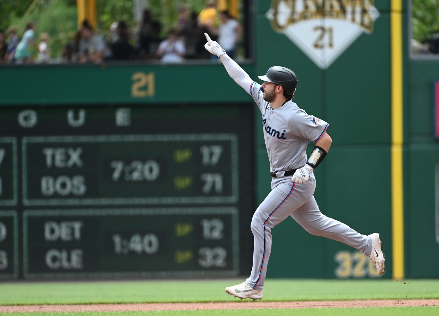 Meyer outduels Skenes, allows one run in six innings as Marlins top Pirates 4-2 | iNFOnews.ca Meyer outduels Skenes, allows one run in six innings as Marlins top Pirates 4-2 | iNFOnews.ca