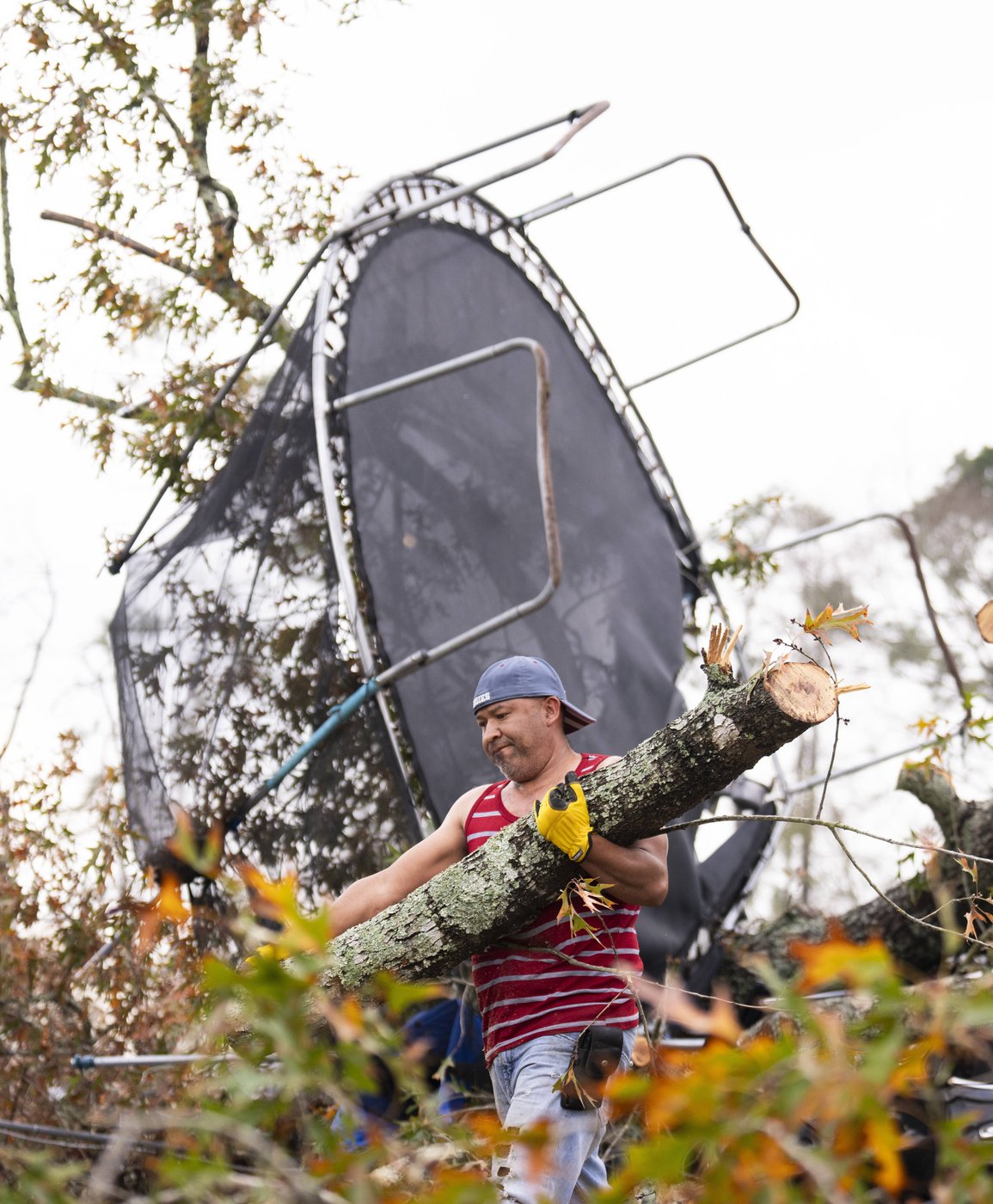 Southerners are cleaning up from tornadoes that swept the region | iNFOnews.ca Southerners are cleaning up from tornadoes that swept the region | iNFOnews.ca