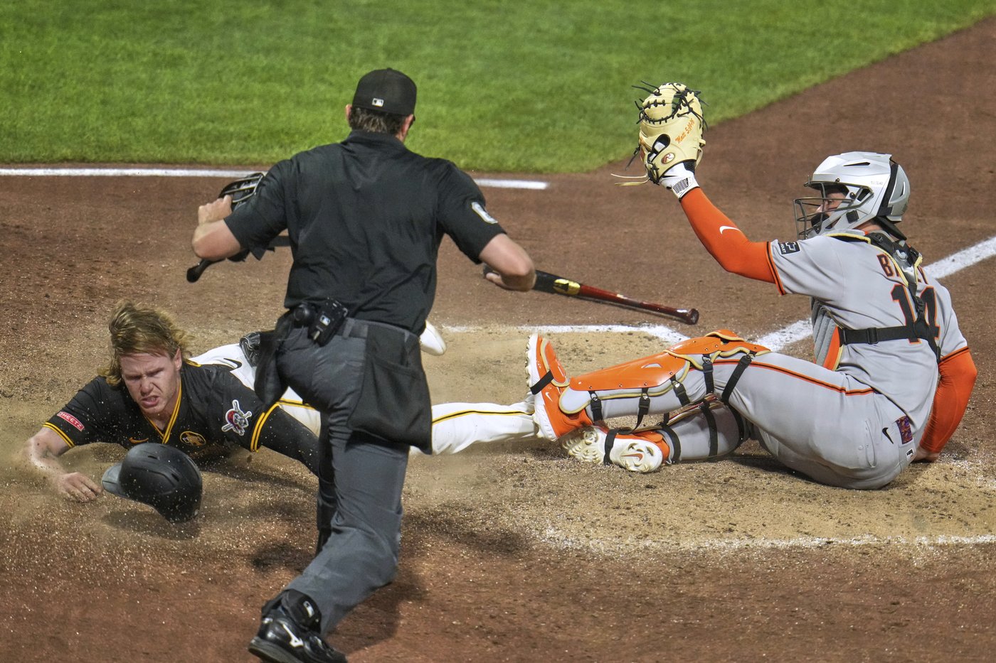 Isiah Kiner-Falefa drives in winning run in bottom of the ninth to lift Pirates over Giants 5-4 | iNFOnews.ca