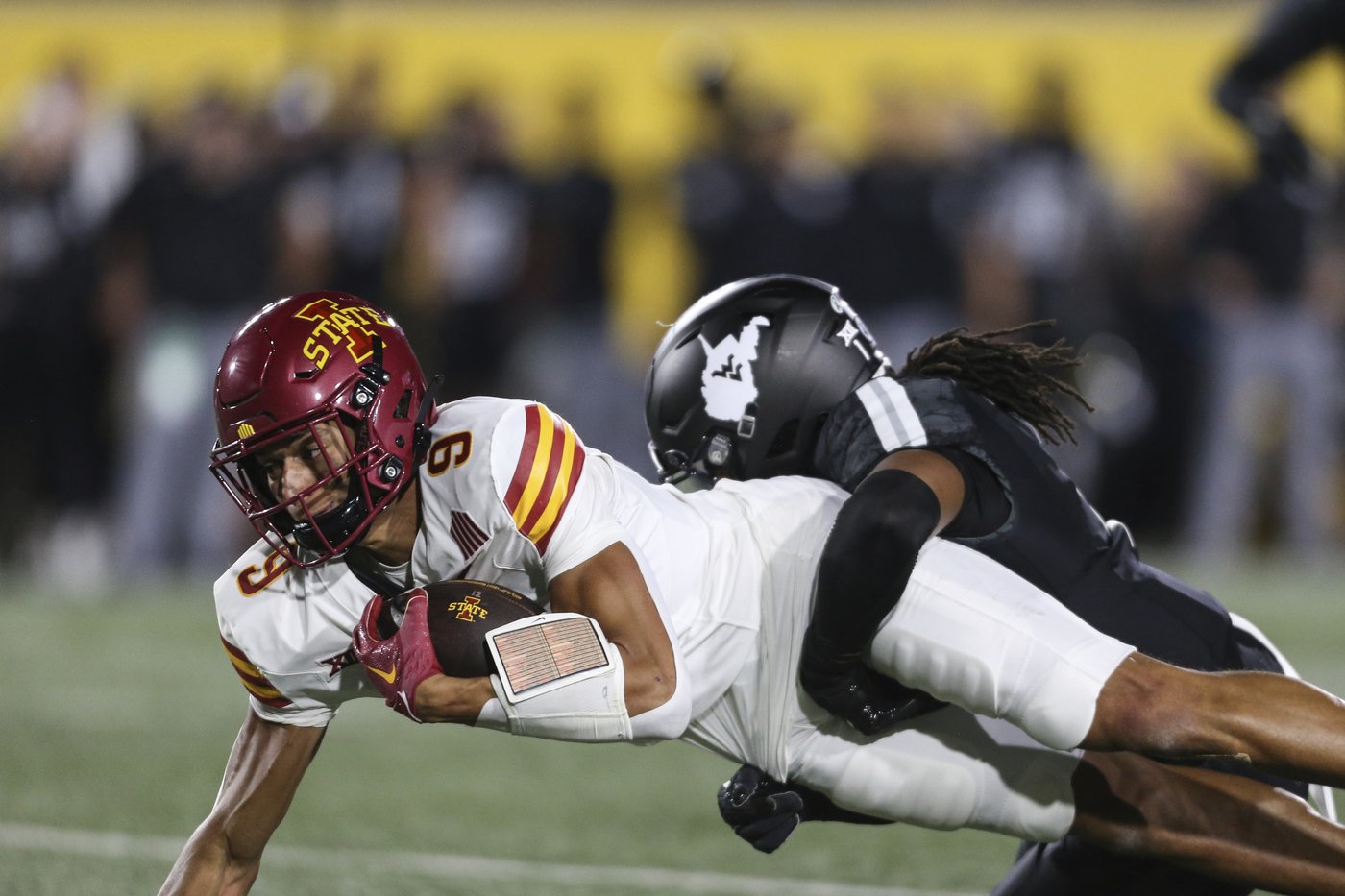 Becht, Hansen lead No. 11 Iowa State over West Virginia 28-16 for first 6-0 start since 1938 | iNFOnews.ca