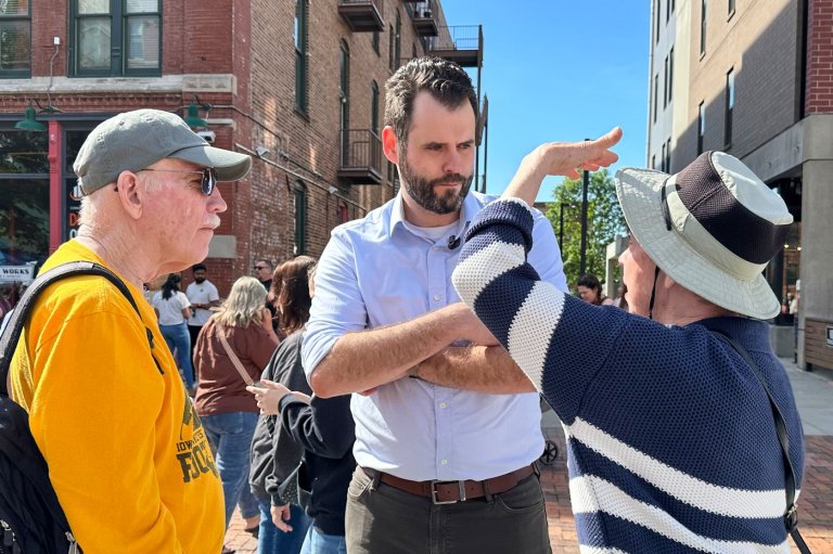 Iowa Democrats hoping to flip a US Senate seat are torn over which of 2 hopefuls has the best shot | iNFOnews.ca