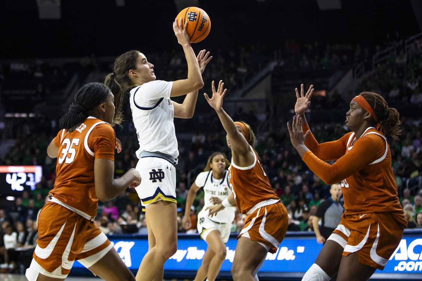 Hidalgo scores 30 as No. 10 Notre Dame women beat No. 4 Texas 80-70 in OT | iNFOnews.ca