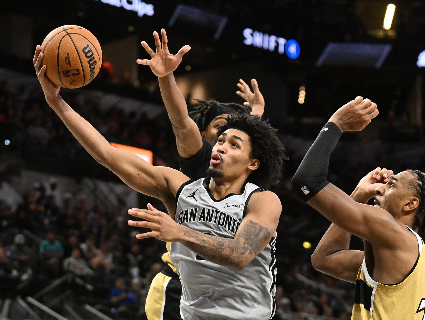Spurs rebound from NBA Cup loss to beat Wizards 119-94 | iNFOnews.ca Spurs rebound from NBA Cup loss to beat Wizards 119-94 | iNFOnews.ca