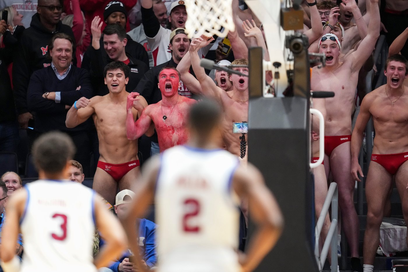 Speedo stunt from swim team helps Miami (Ohio) ride a wave of success into March Madness | iNFOnews.ca Speedo stunt from swim team helps Miami (Ohio) ride a wave of success into March Madness | iNFOnews.ca