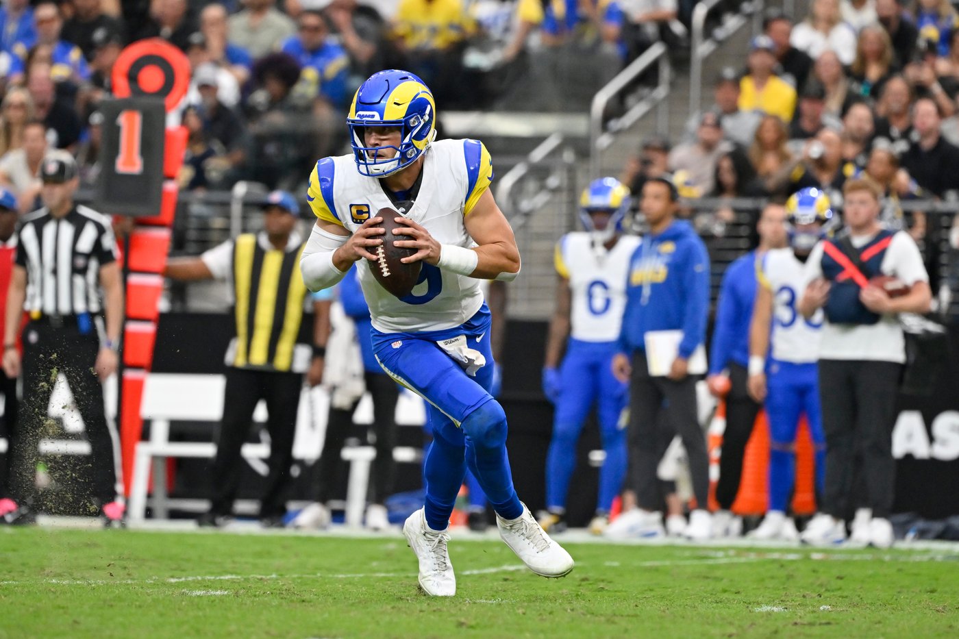 Matthew Stafford breaks Rams franchise record for touchdown passes | iNFOnews.ca Matthew Stafford breaks Rams franchise record for touchdown passes | iNFOnews.ca