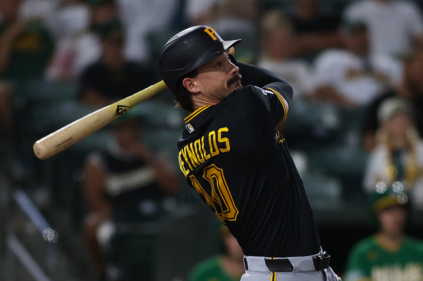 Lowe hits go-ahead homer, Reynolds connects twice as Pirates rally past Athletics for 6-5 victory | iNFOnews.ca Lowe hits go-ahead homer, Reynolds connects twice as Pirates rally past Athletics for 6-5 victory | iNFOnews.ca
