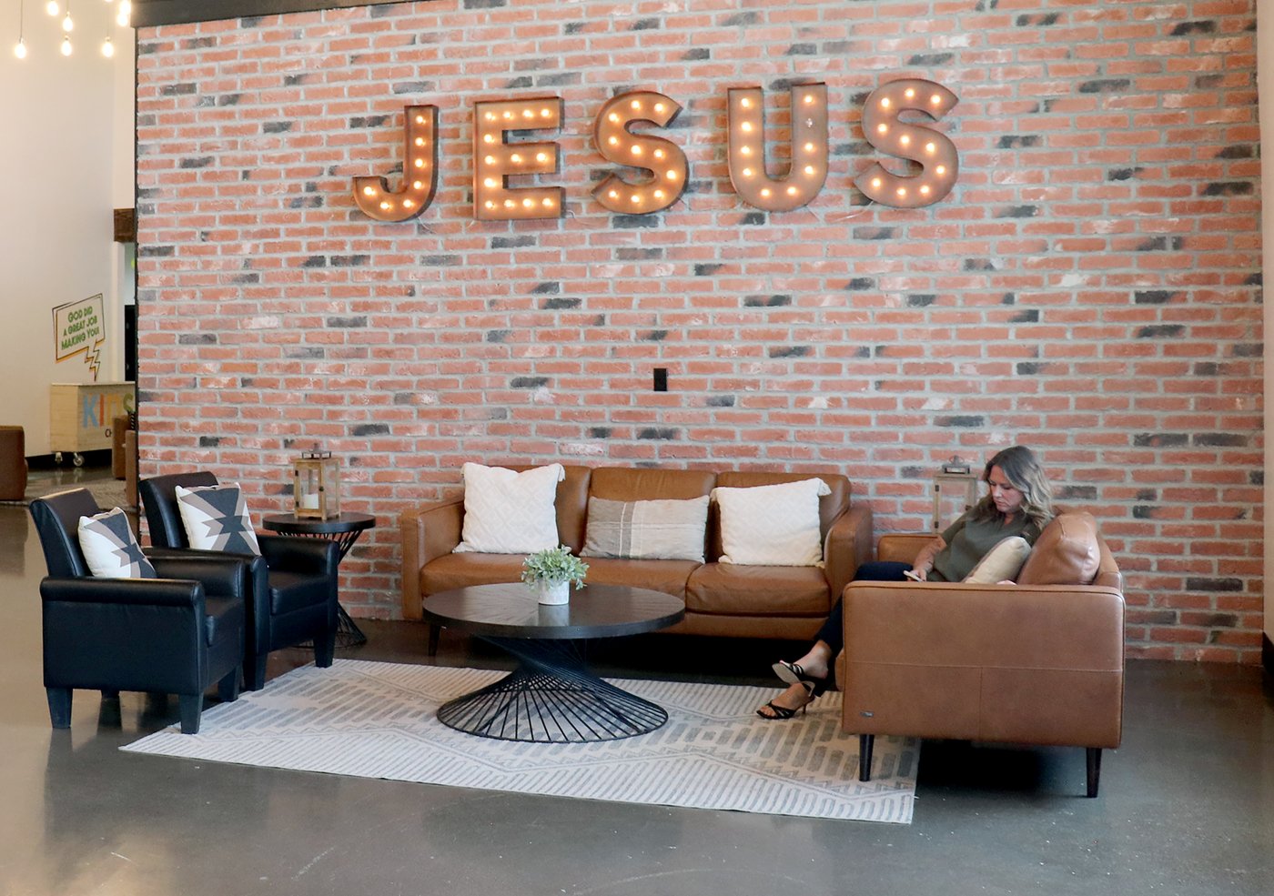 A Christian pastor called Arapaho ceremonies 'idol worship.' Now the tribe wants her church gone | iNFOnews.ca