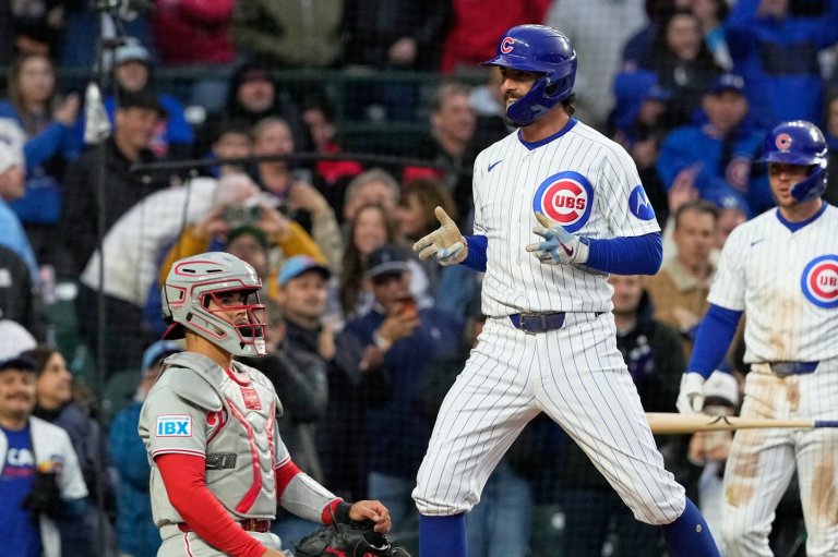 Rea and Swanson help the Cubs beat the slumping Phillies 5-1 for their 6th straight win | iNFOnews.ca