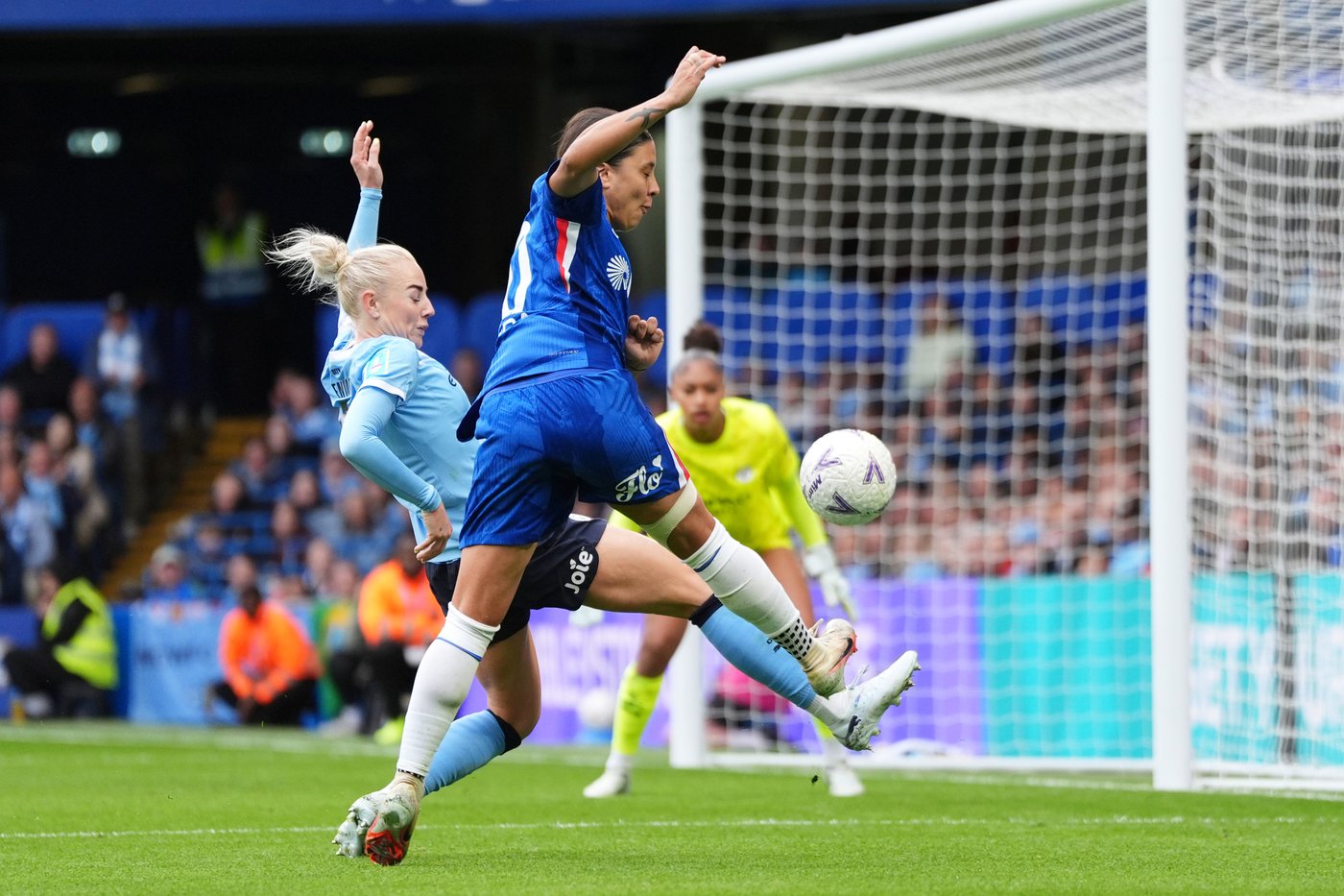 Australian striker Sam Kerr says she's leaving Chelsea after 6-plus seasons | iNFOnews.ca Australian striker Sam Kerr says she's leaving Chelsea after 6-plus seasons | iNFOnews.ca