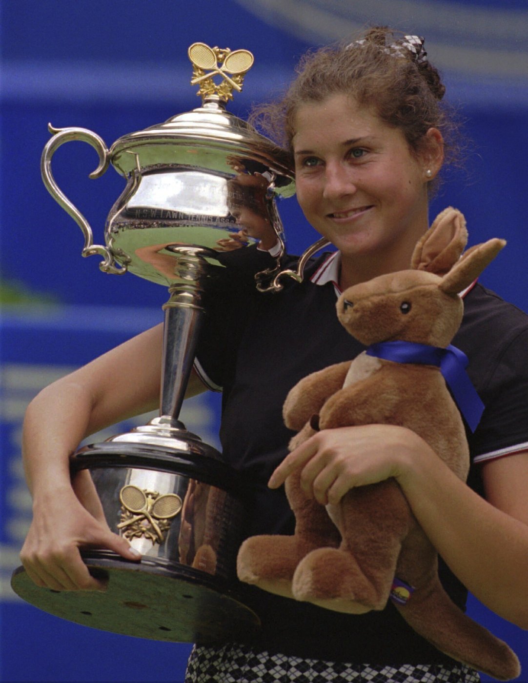 Tennis star Monica Seles reveals her diagnosis with myasthenia gravis | iNFOnews.ca