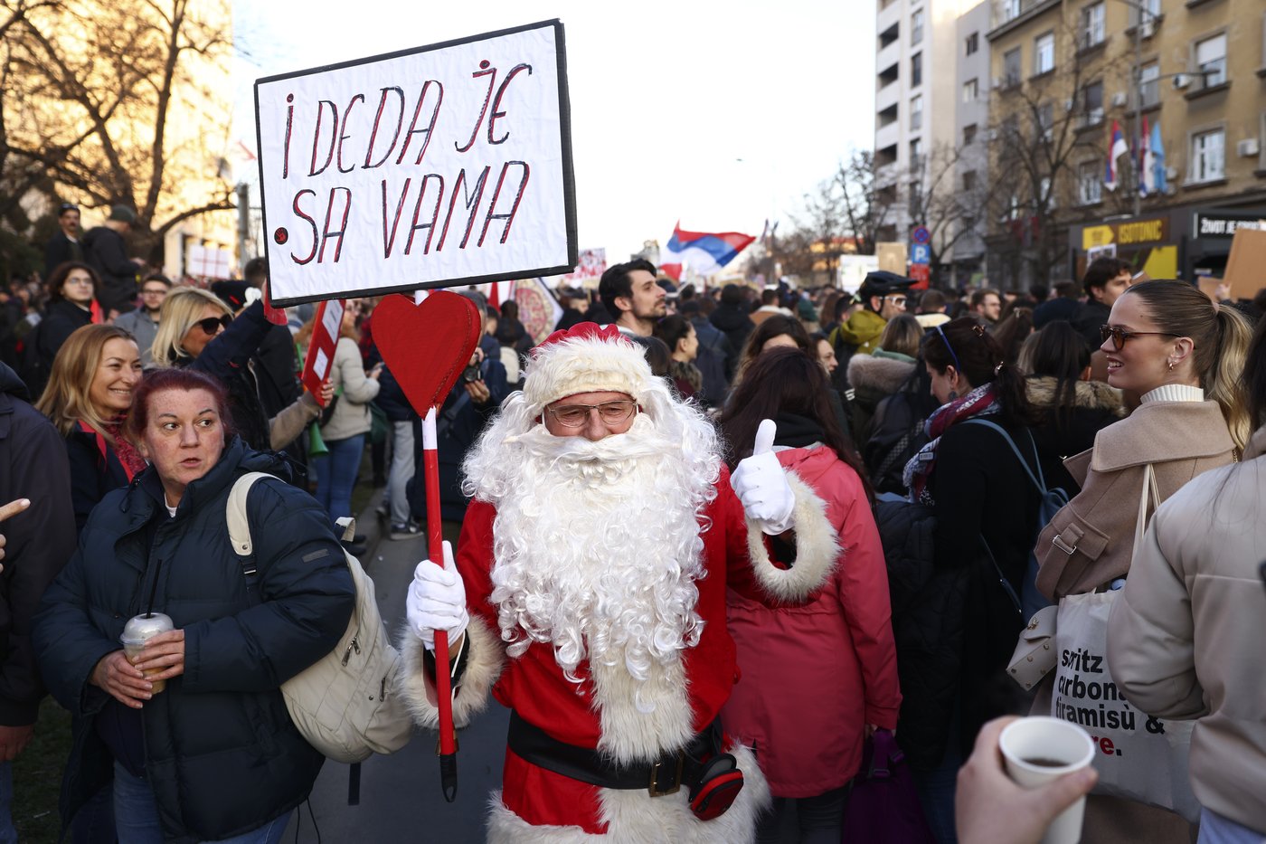 Serbia's students lead Danube bridge blockades as protest draws tens of thousands calling for change | iNFOnews.ca