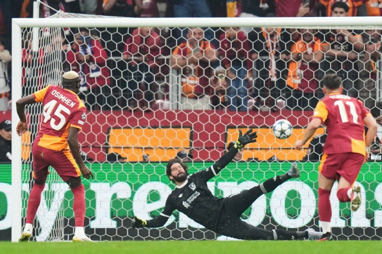Liverpool goalkeeper Alisson injured in Champions League match at Galatasaray | iNFOnews.ca