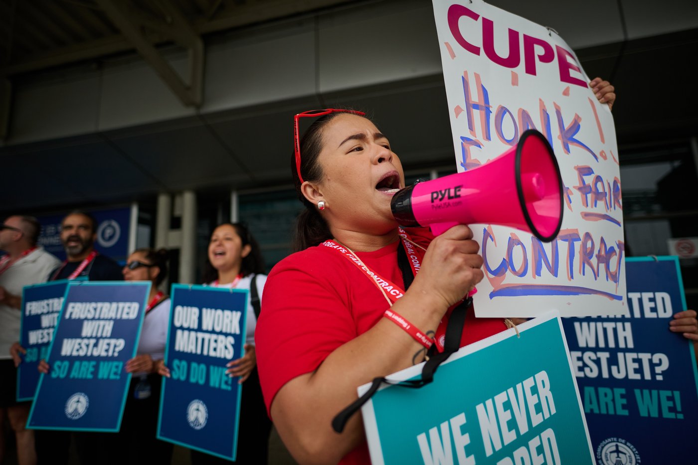 WestJet flight attendants on strike as union, airline fail to come to terms | iNFOnews.ca