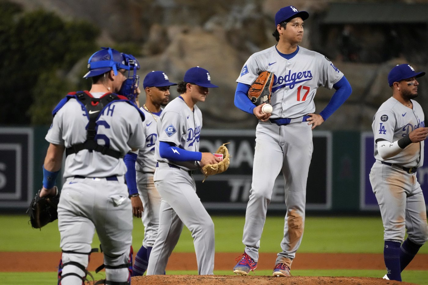 Ohtani pitches into 5th inning and triples, but O'Hoppe spurs Angels past Dodgers 6-5 for sweep | iNFOnews.ca Ohtani pitches into 5th inning and triples, but O'Hoppe spurs Angels past Dodgers 6-5 for sweep | iNFOnews.ca