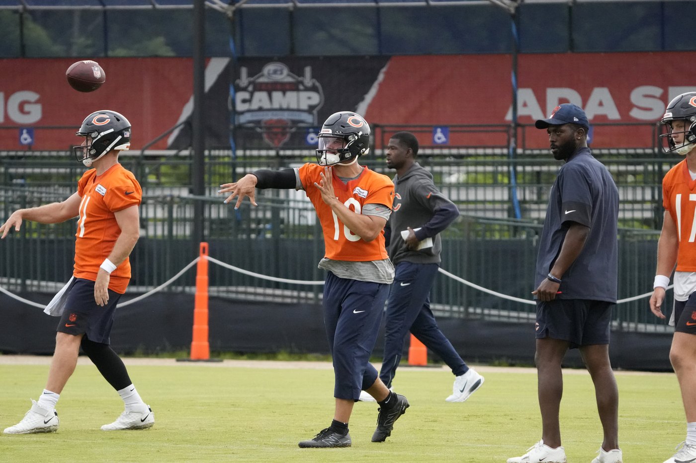 Better practices show Bears QB Caleb Williams has gained confidence in new offense | iNFOnews.ca Better practices show Bears QB Caleb Williams has gained confidence in new offense | iNFOnews.ca