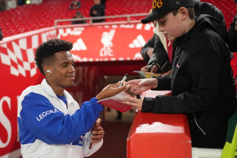 Brazil winger Estevao was a thrilling sight at Chelsea last season. Now he barely plays | iNFOnews.ca
