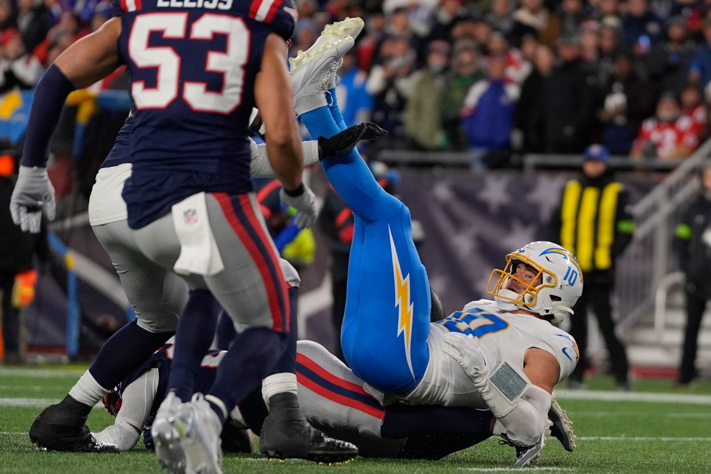 Chargers coach Jim Harbaugh says 'Those that stay will be champions.' QB Justin Herbert isn't sure | iNFOnews.ca Chargers coach Jim Harbaugh says 'Those that stay will be champions.' QB Justin Herbert isn't sure | iNFOnews.ca