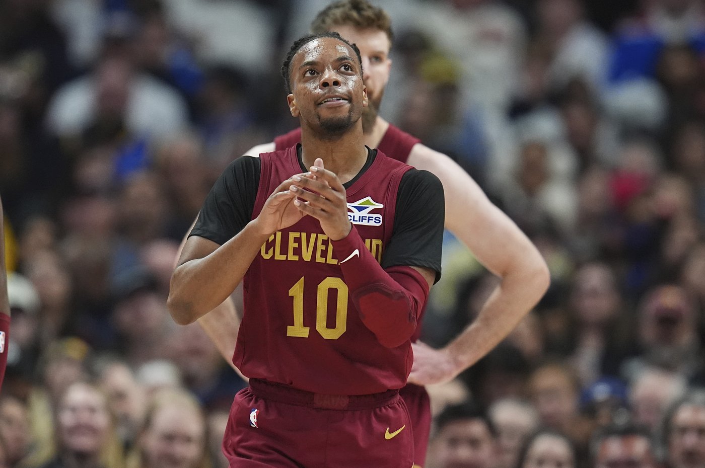 Mitchell scores 33, Cavs beat Nuggets 149-135 for 6th straight win | iNFOnews.ca