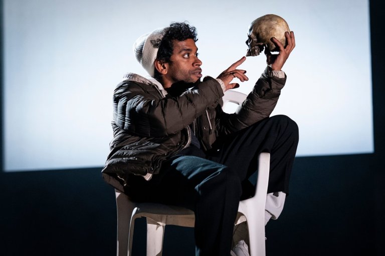 From Taylor Swift to the Oscars, 400-year-old 'Hamlet' flourishes in the age of TikTok | iNFOnews.ca