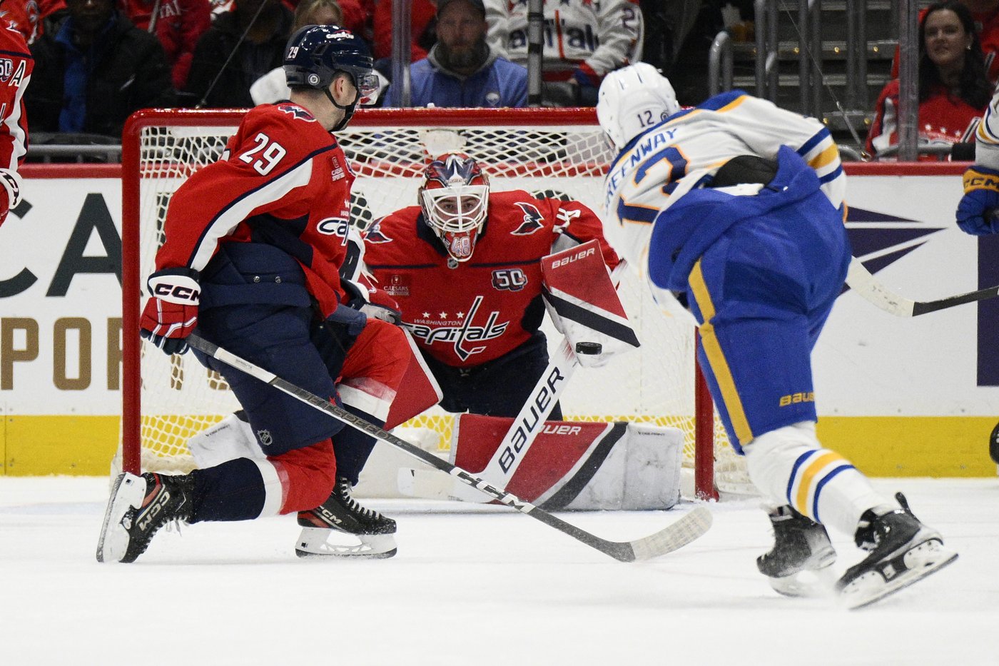 Wilson, surging Capitals hand Sabres ninth straight loss | iNFOnews.ca