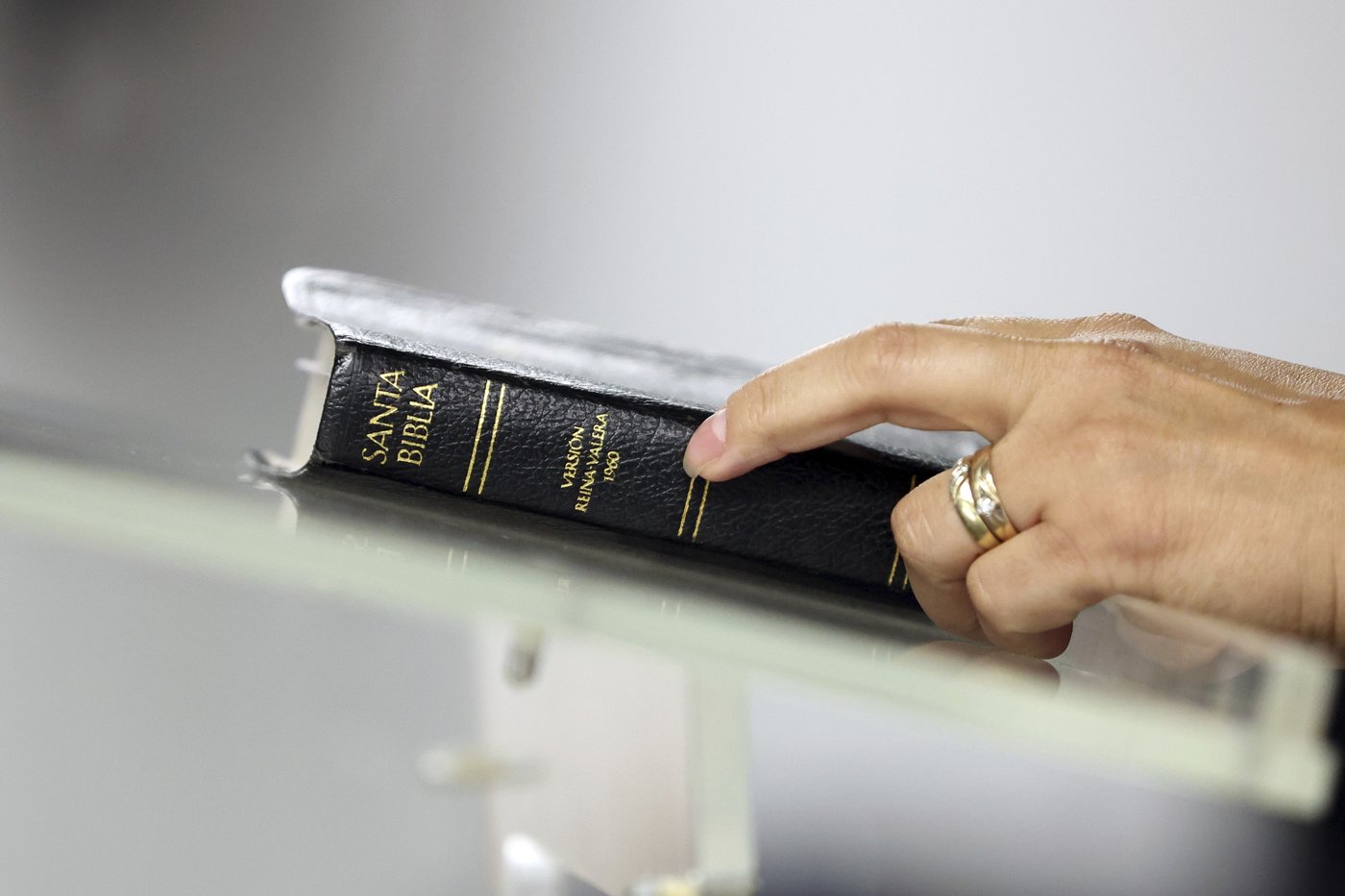 Latino evangelical voters torn between their faith and harsh rhetoric around immigration | iNFOnews.ca Latino evangelical voters torn between their faith and harsh rhetoric around immigration | iNFOnews.ca