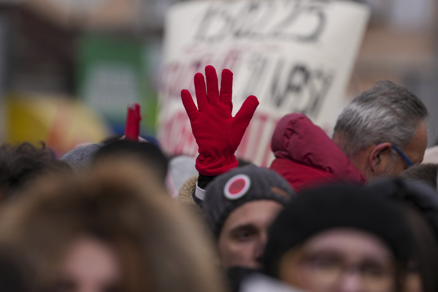 Thousands rally in Belgrade to support students' fight against corruption | iNFOnews.ca