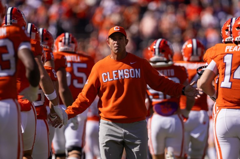 Clemson coach calls NFL players returning to play college football 'embarrassing' for the sport | iNFOnews.ca