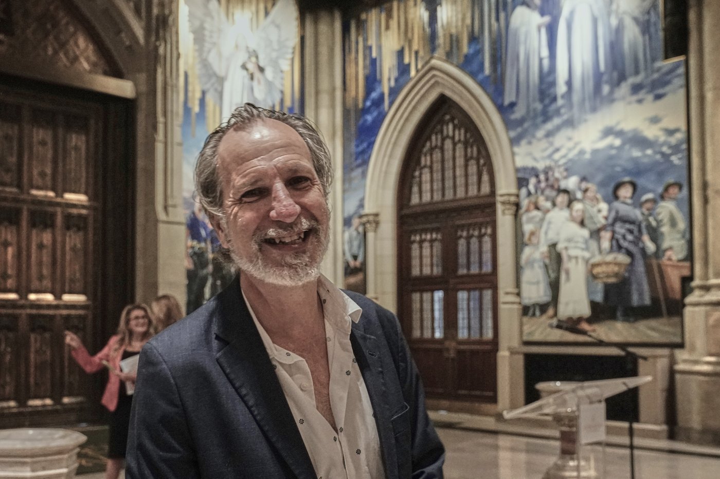 A massive mural honoring NYC immigrants now fills the entrance to St. Patrick’s Cathedral | iNFOnews.ca A massive mural honoring NYC immigrants now fills the entrance to St. Patrick’s Cathedral | iNFOnews.ca