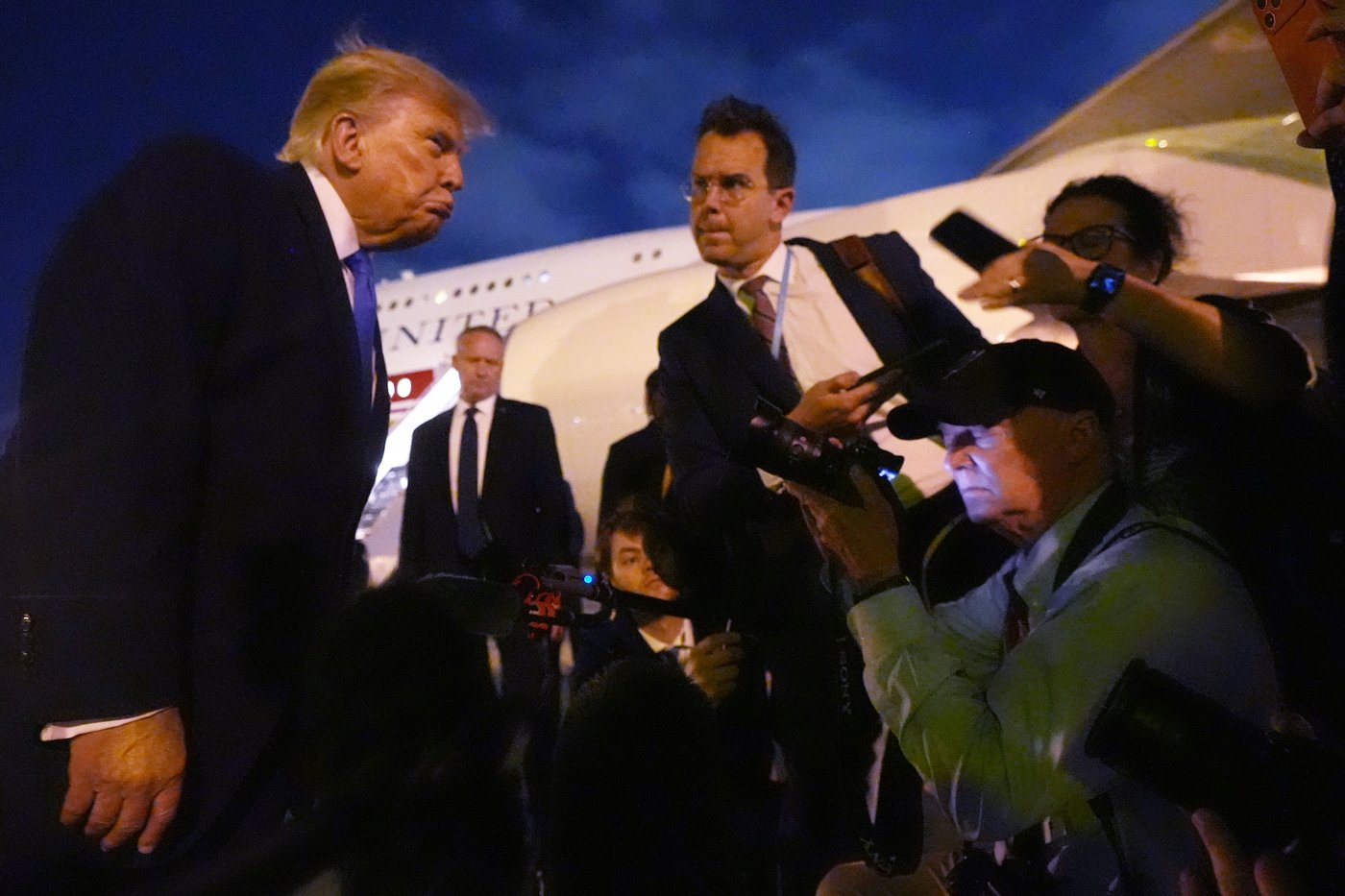 No evidence? No problem. Trump pushes ahead on false claims that Reflecting Pool was vandalized | iNFOnews.ca