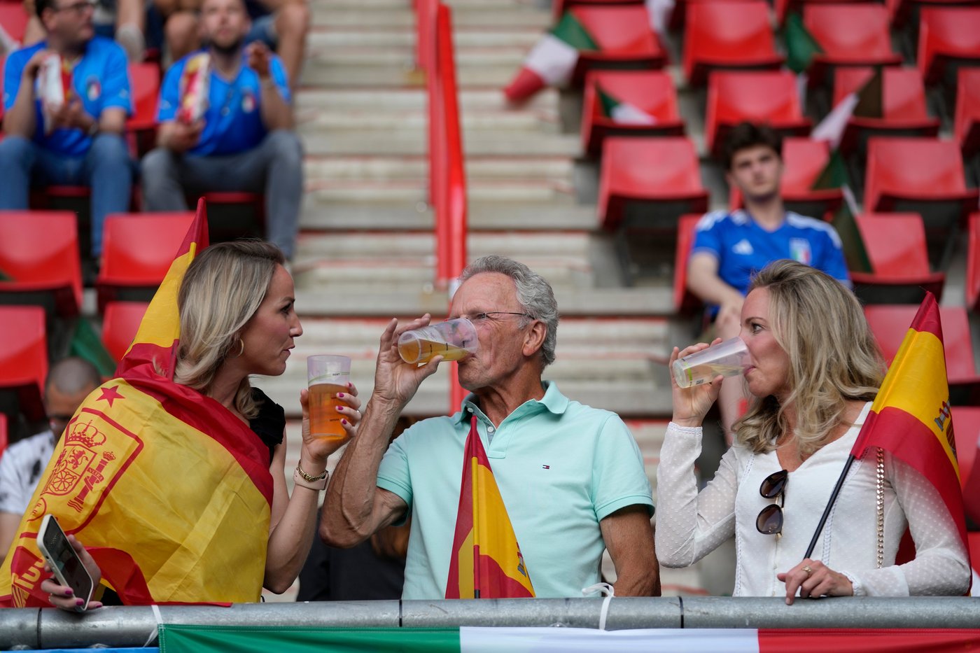 Many soccer fans will be drinking alcohol and watching the World Cup. In heat, doing that is risky | iNwheels Many soccer fans will be drinking alcohol and watching the World Cup. In heat, doing that is risky | iNwheels