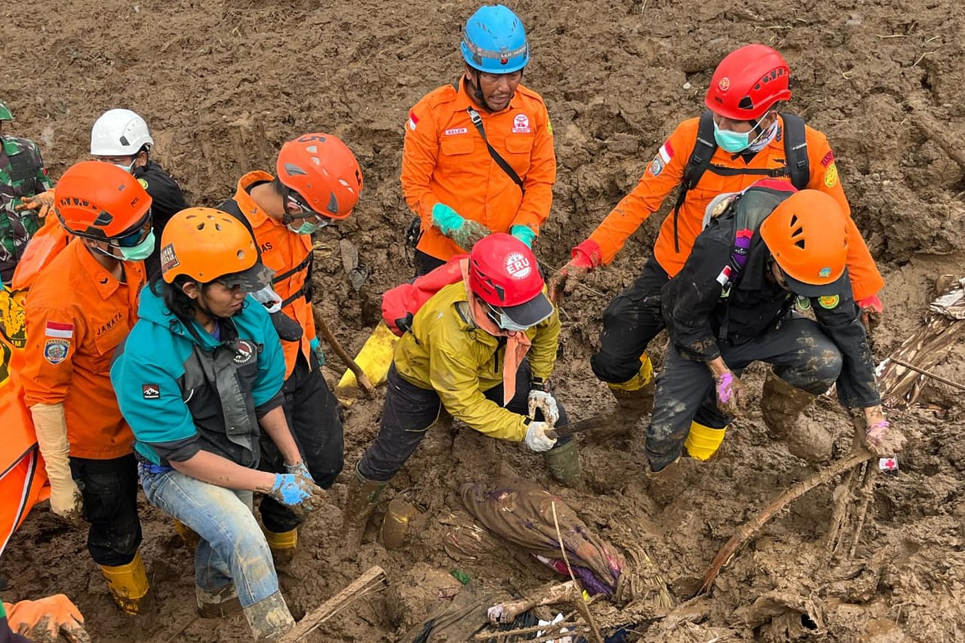 Rescuers recover more bodies from landslide in Indonesia, with 72 still missing | iNFOnews.ca