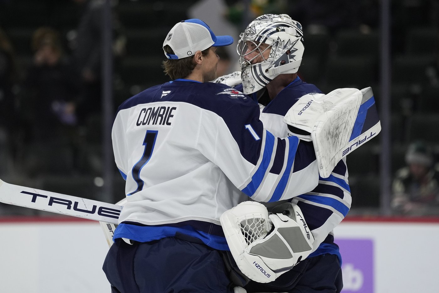 Hellebuyck makes 43 saves, Iafallo scores twice to give Jets 4-1 win over Wild | iNFOnews.ca