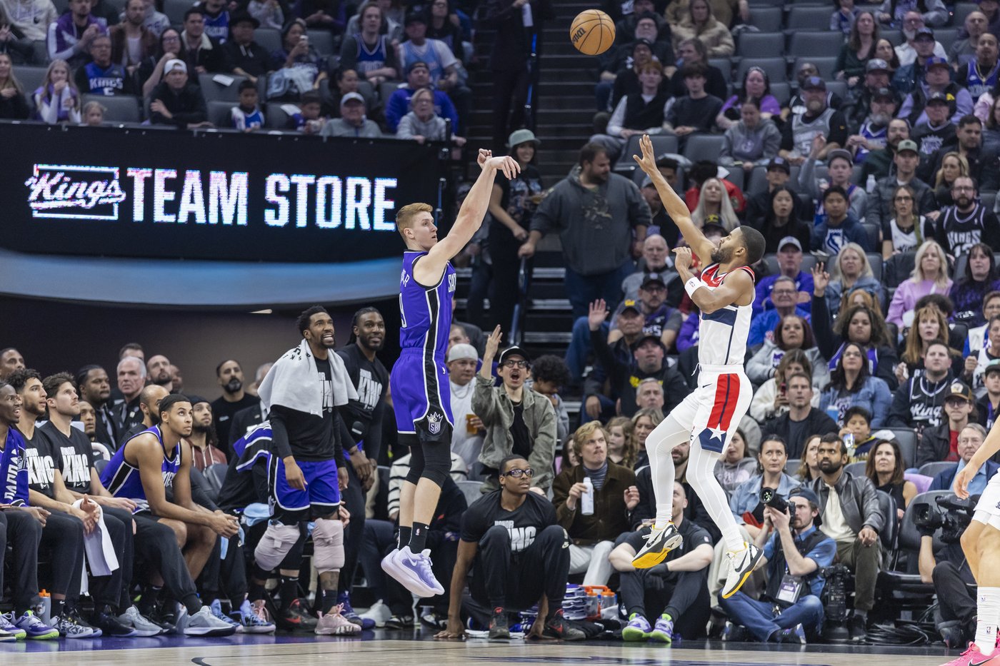 Domantas Sabonis has 29 points, 18 rebounds as Kings beat Wizards 123-100 | iNFOnews.ca