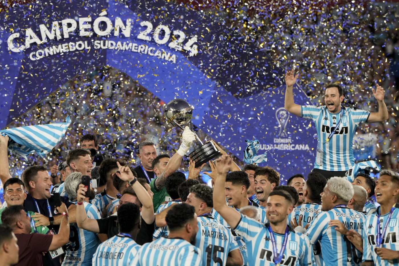 Argentina's Racing wins its first Copa Sudamericana championship by beating Brazil's Cruzeiro 3-1 | iNFOnews.ca