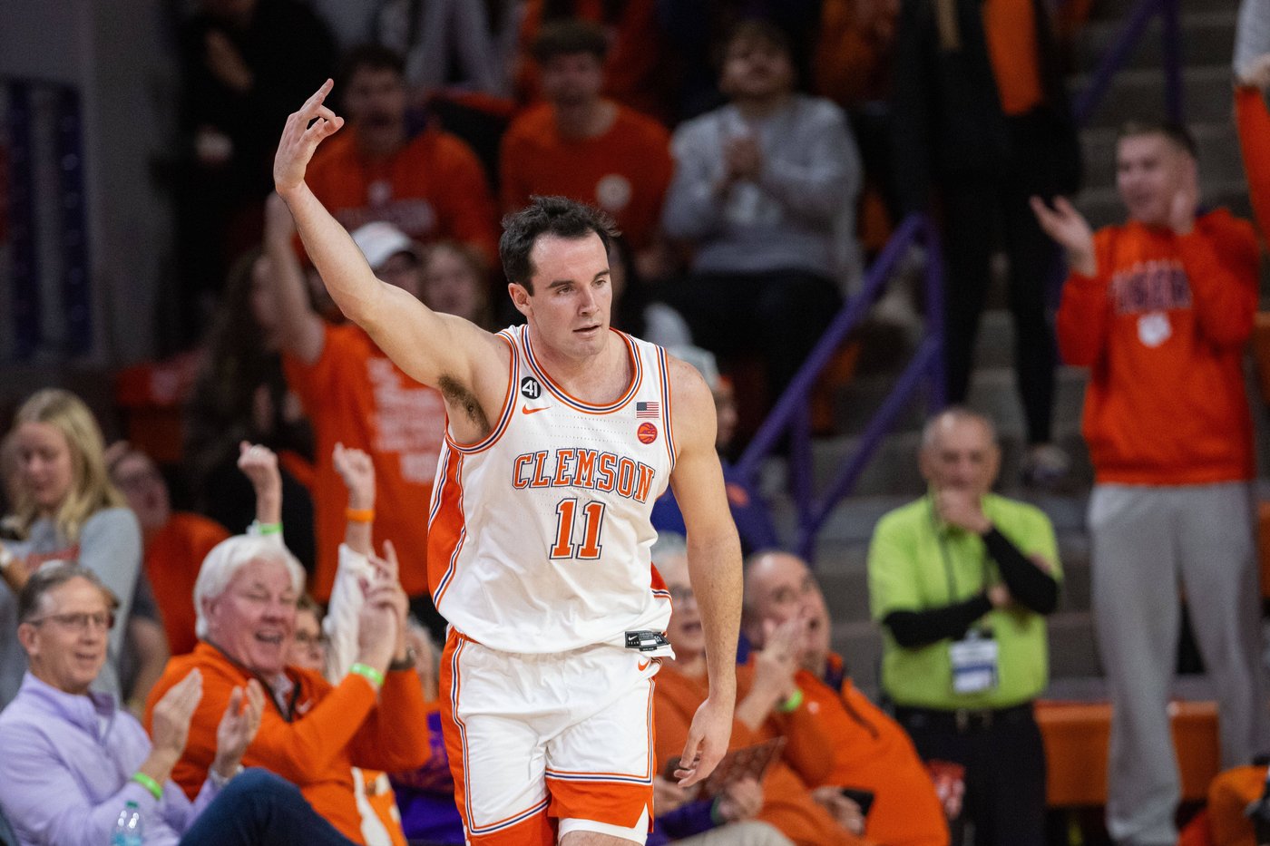 Davidson scores 21 straight points, finishes with 25 as No. 22 Clemson beats Boston College 74-50 | iNFOnews.ca