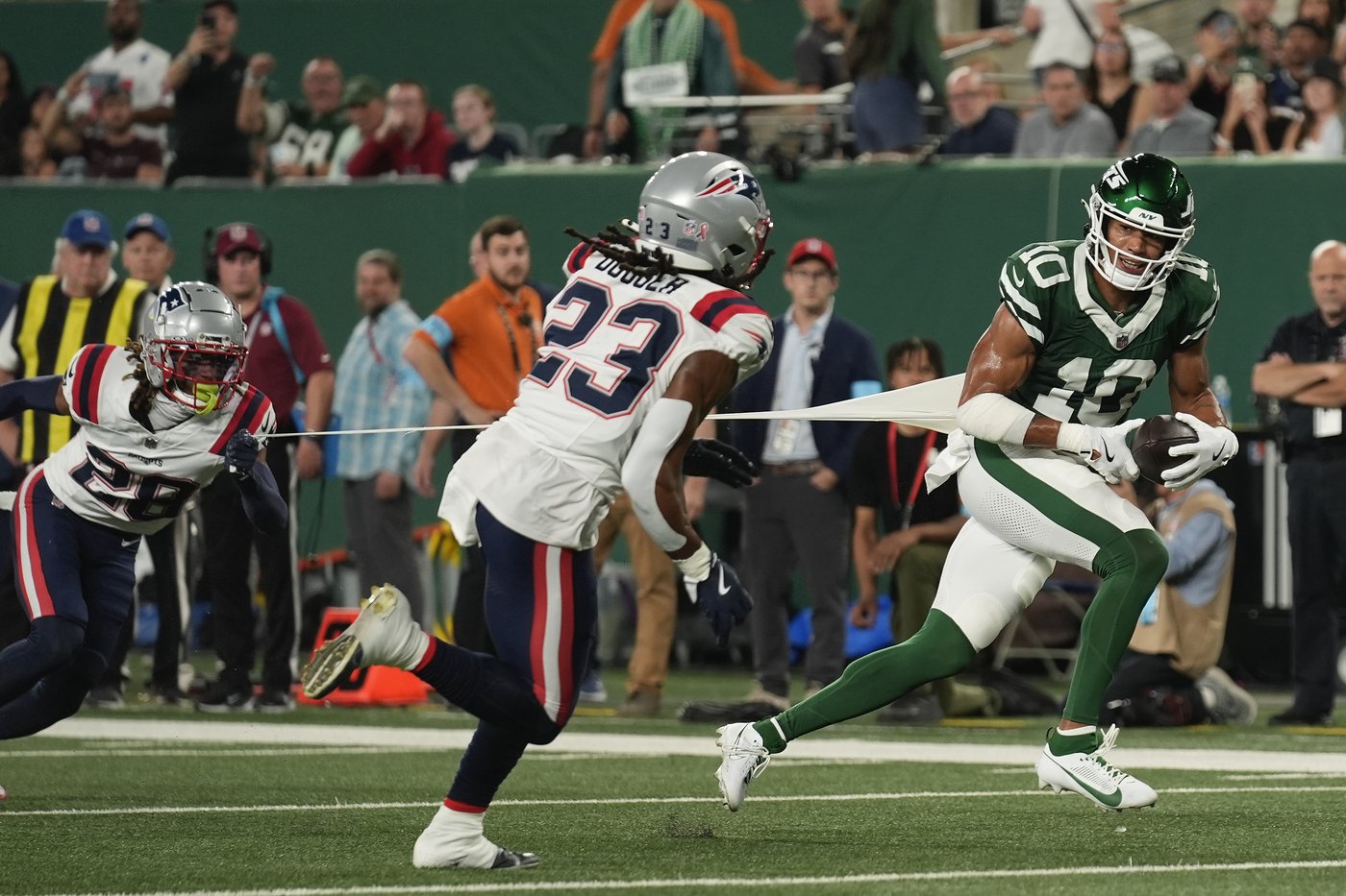 Patriots put LB Ja’Whaun Bentley on IR, promote Kyle Dugger to captain | iNFOnews.ca
