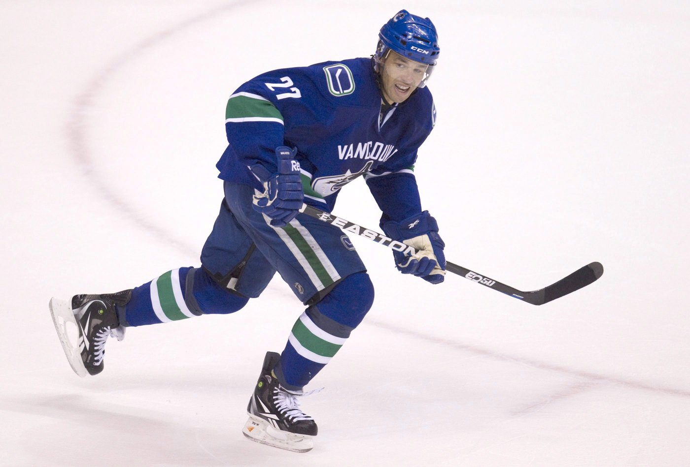 Dad, coach separate roles for new Vancouver Canucks bench boss Manny Malhotra | iNFOnews.ca Dad, coach separate roles for new Vancouver Canucks bench boss Manny Malhotra | iNFOnews.ca