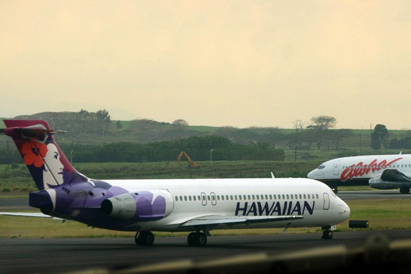 Turbulence slammed Hawaiian Airlines flight because of decision to fly over storm cell, report says | iNFOnews.ca Turbulence slammed Hawaiian Airlines flight because of decision to fly over storm cell, report says | iNFOnews.ca