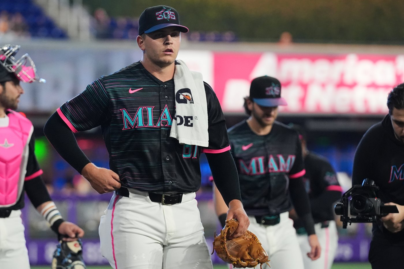 Marlins top pitching prospect Robby Snelling to undergo season-ending elbow surgery | iNFOnews.ca Marlins top pitching prospect Robby Snelling to undergo season-ending elbow surgery | iNFOnews.ca