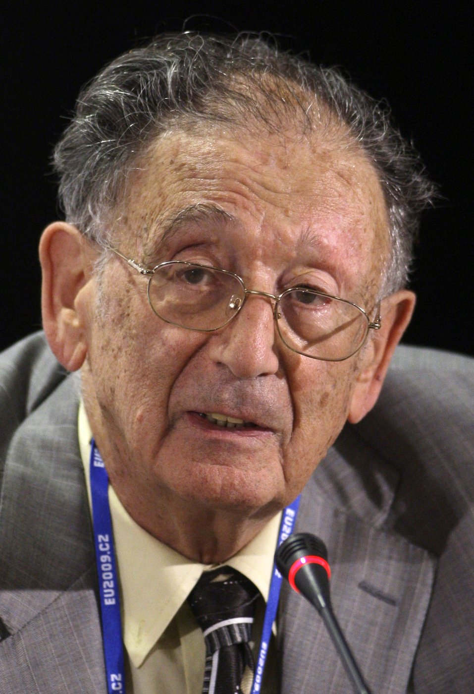 Yehuda Bauer, prominent Israeli Holocaust scholar, dies at 98 | iNFOnews.ca