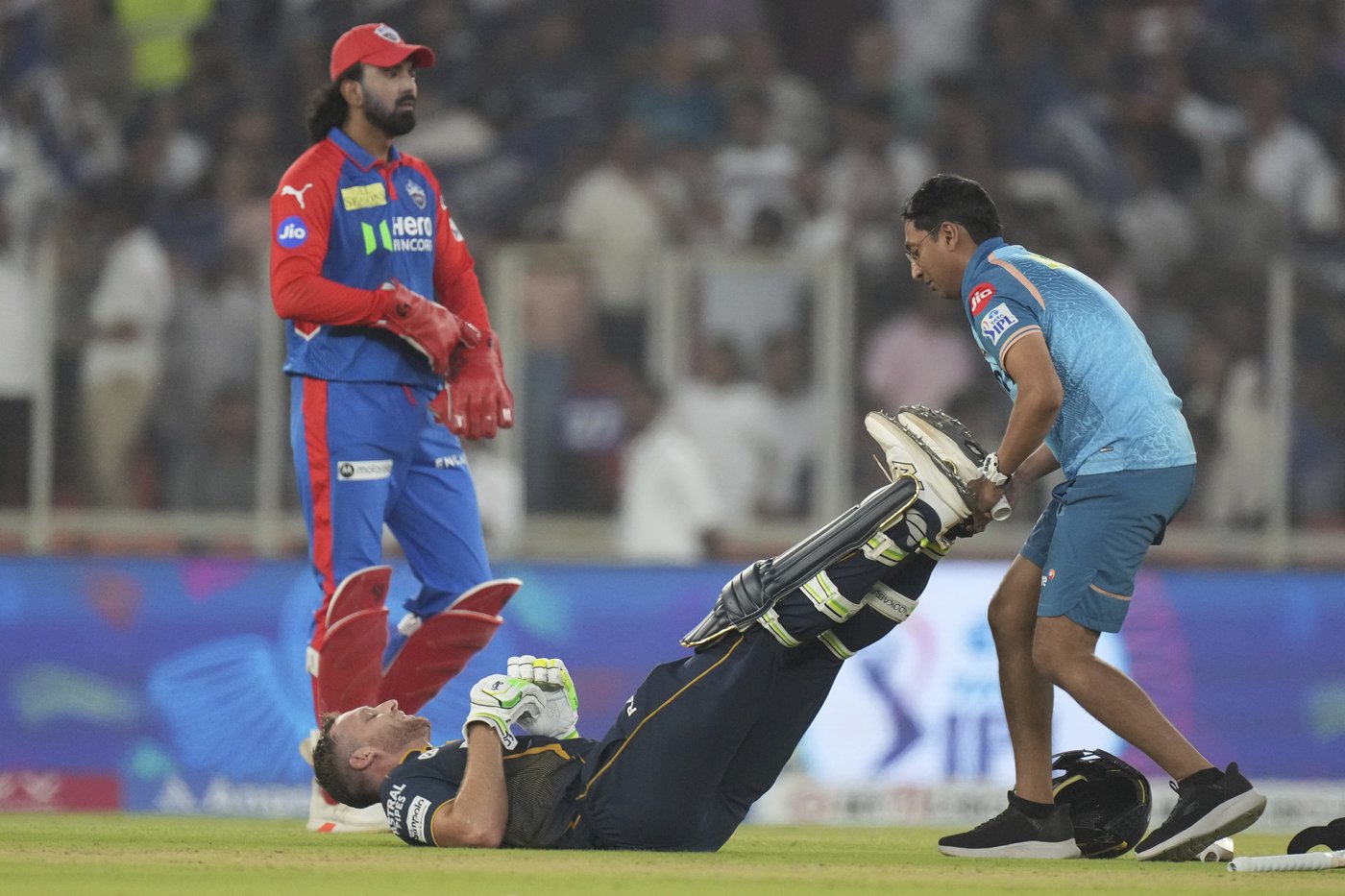 Buttler powers Gujarat to top of the IPL while Lucknow stuns Rajasthan by 2 runs | iNFOnews.ca